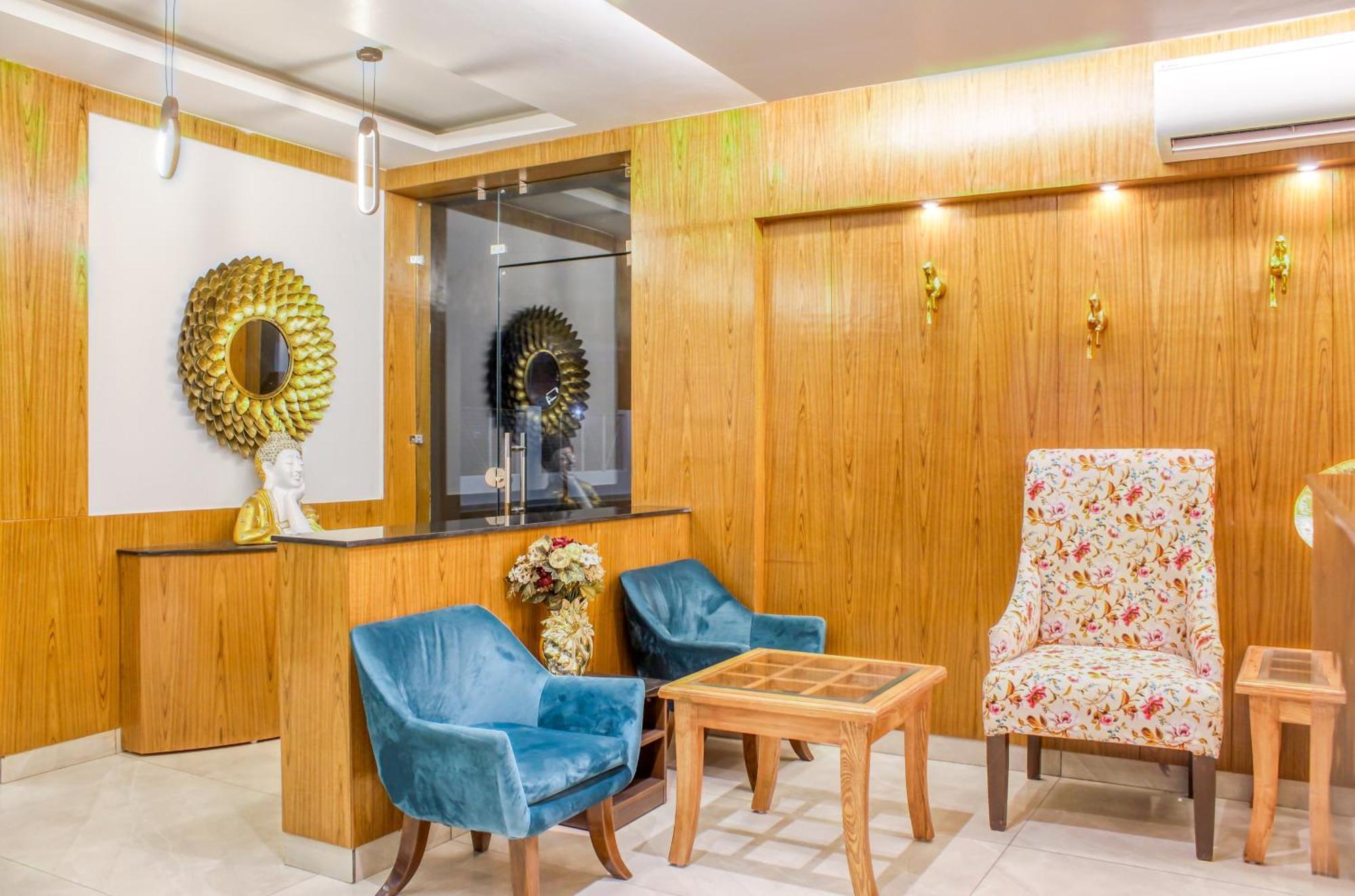 Zip By Spree Hotels Grand Legacy Prime Dehradun Bagian luar foto