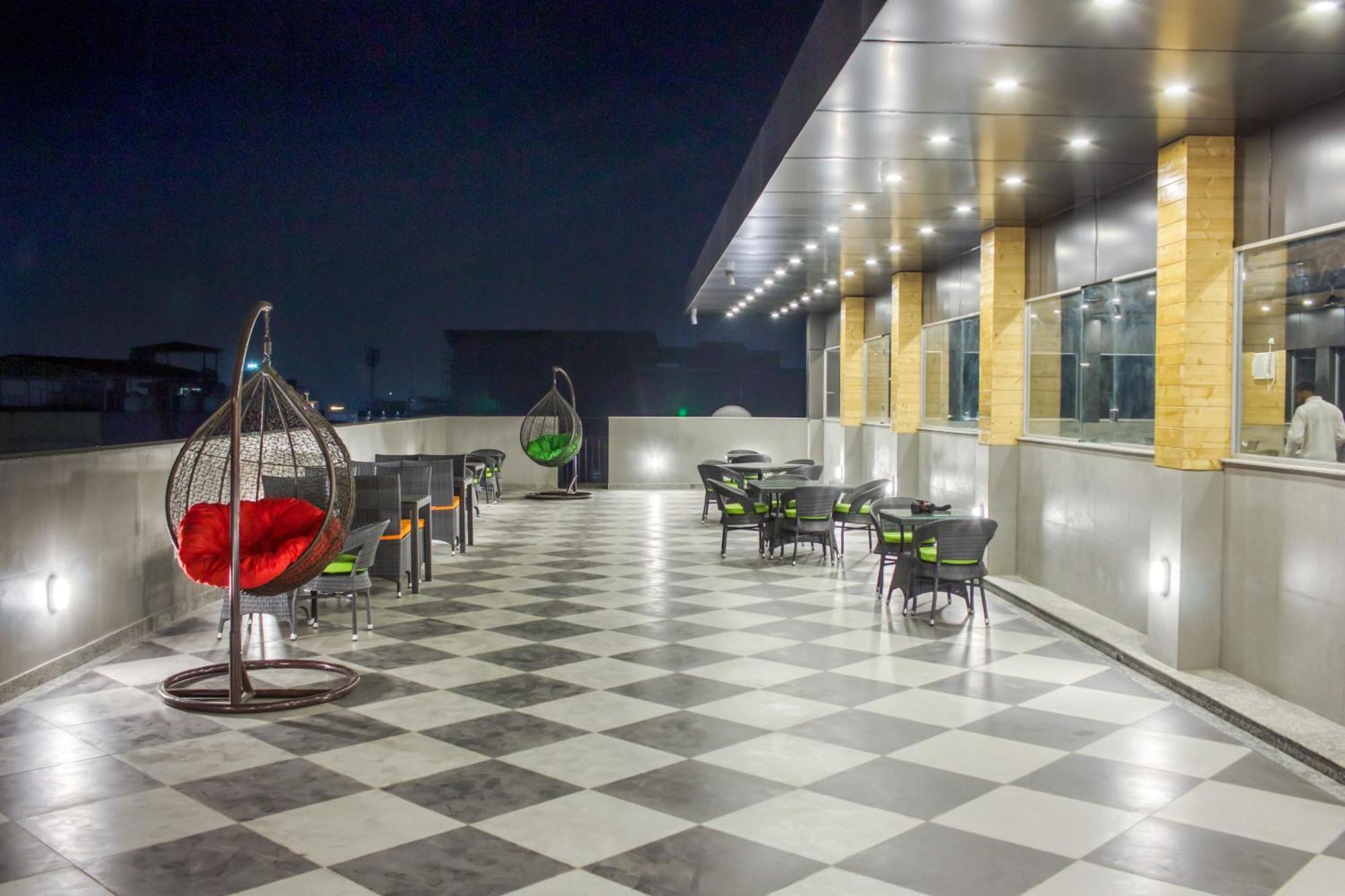 Zip By Spree Hotels Grand Legacy Prime Dehradun Bagian luar foto