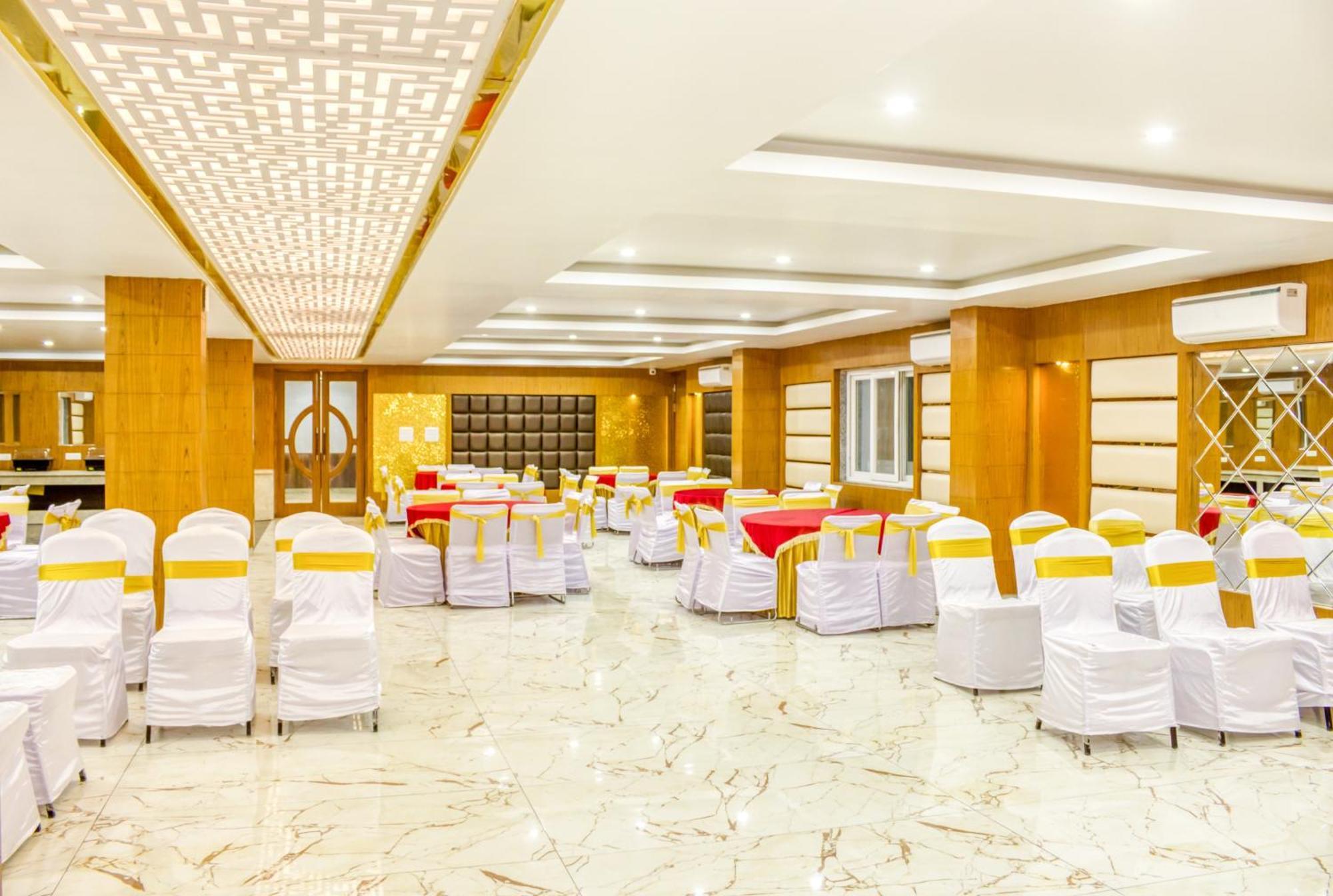 Zip By Spree Hotels Grand Legacy Prime Dehradun Bagian luar foto
